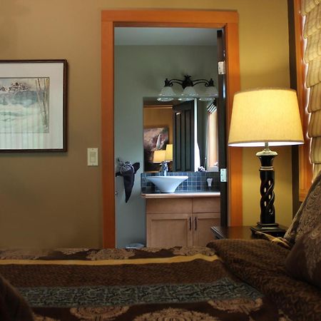 Windborne Bed & Breakfast Castlegar Zimmer foto