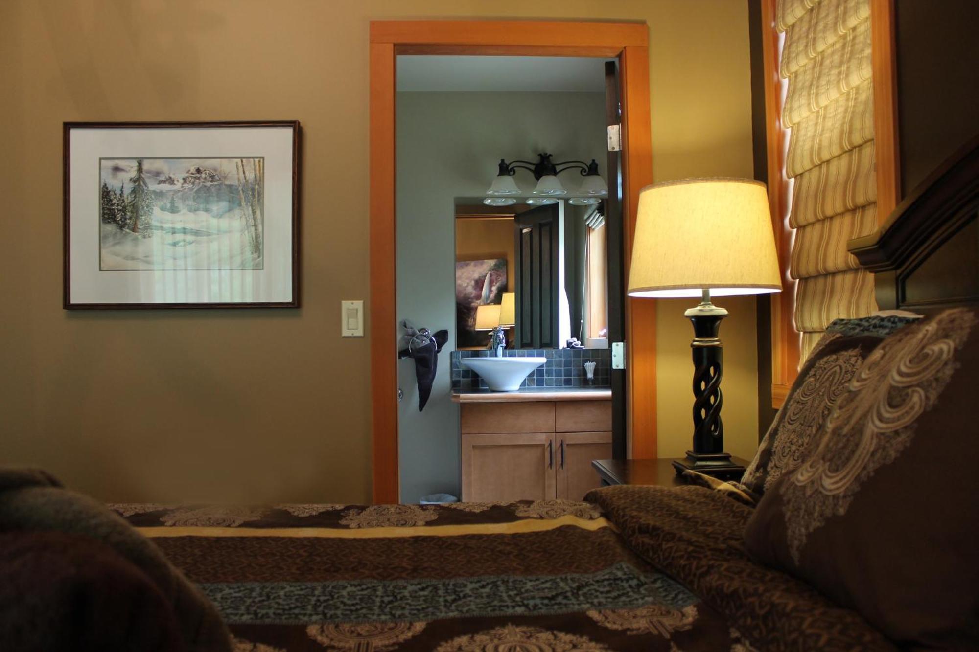 Windborne Bed & Breakfast Castlegar Zimmer foto