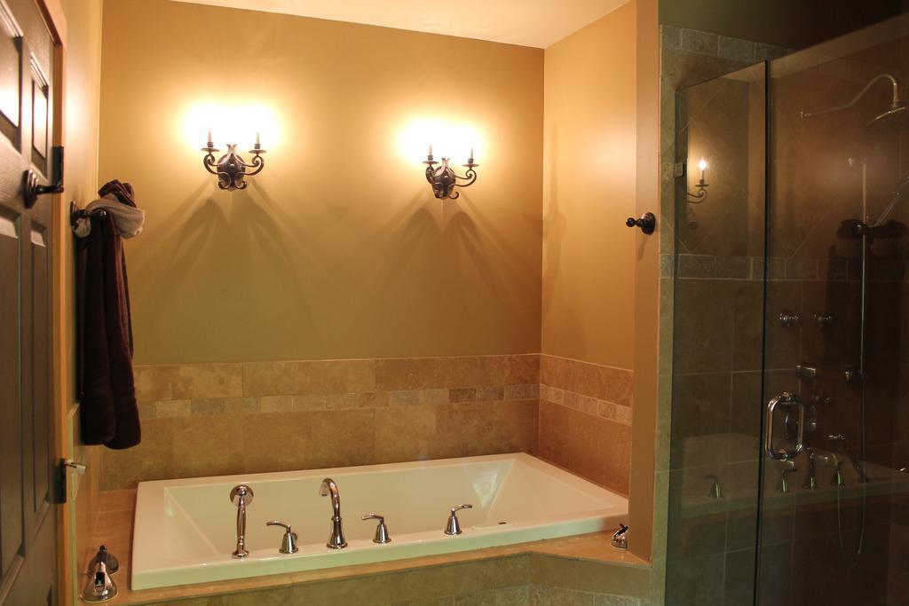 Windborne Bed & Breakfast Castlegar Zimmer foto